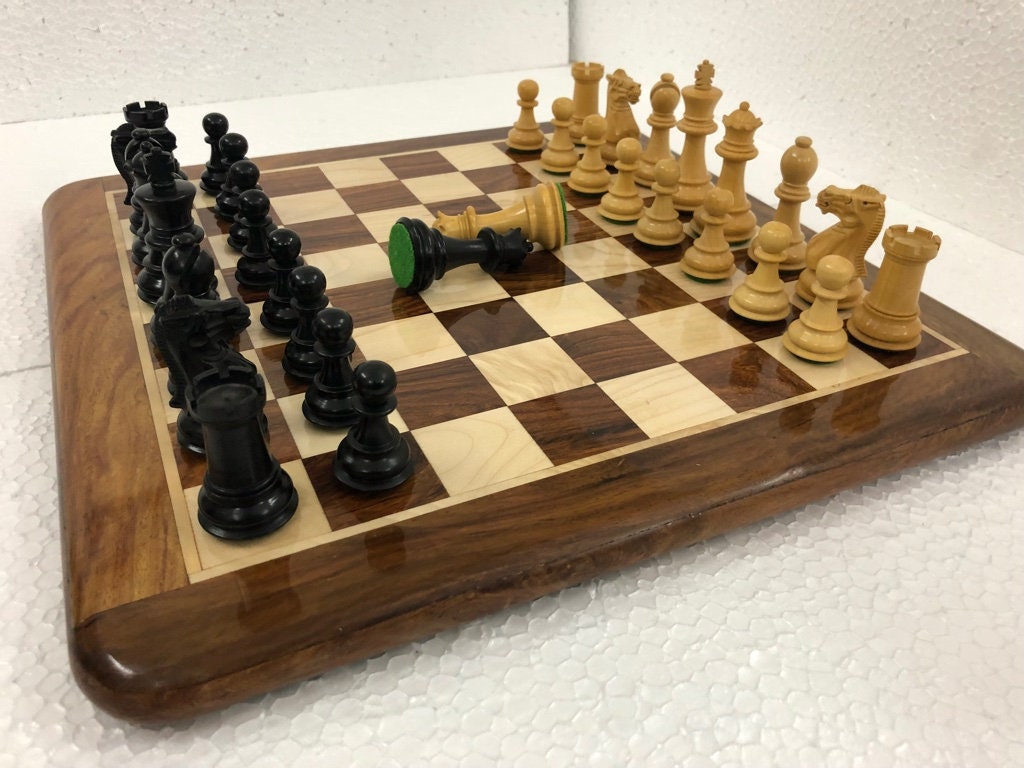 Club Staunton boxwood chess pieces Set in - King 3.75" Weighted 2 Extra Queens- Black Dyed Boxwood